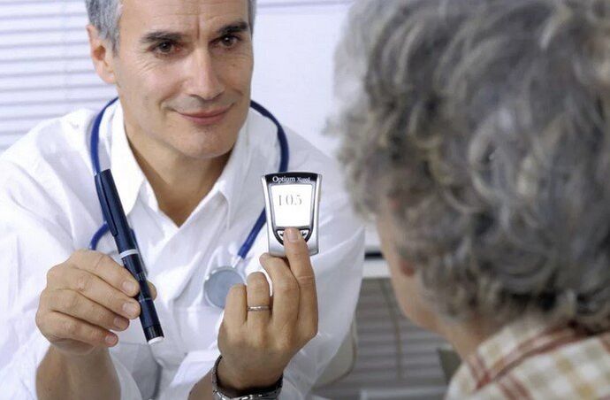 Calcularea nivelului de glucoză din sânge vă va ajuta medicul să diagnosticheze diabetul.