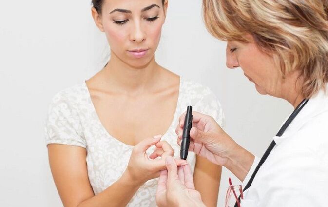 Înainte de a prescrie insulină, medicul efectuează un test de zahăr din sânge